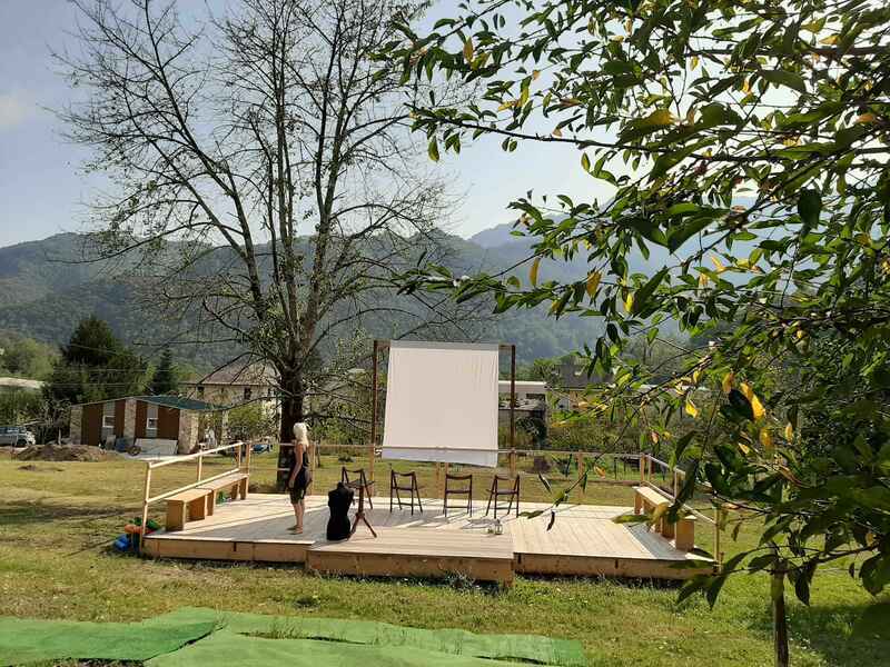 palco all'aperto per spettacoli di teatro a cicagna